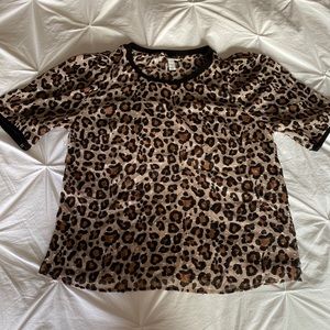Cheetah patterned Dress shirt